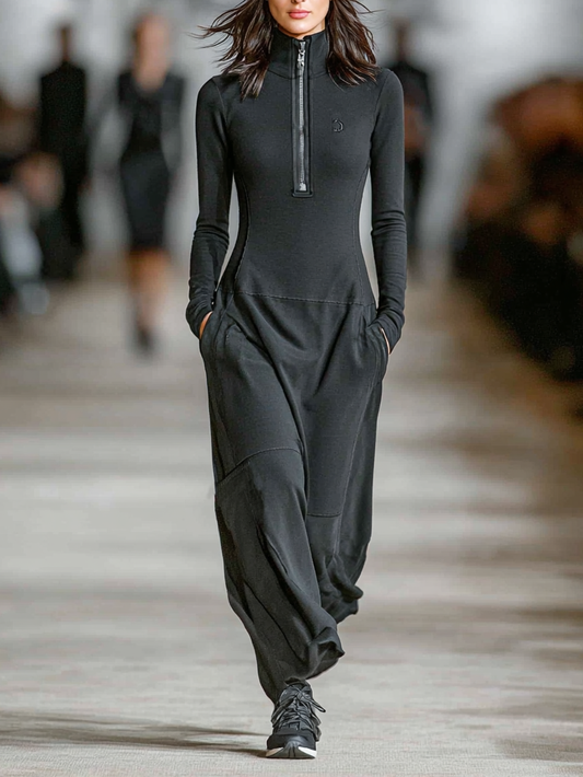 Vestido maxi deportivo negro con cremallera y cuello alto