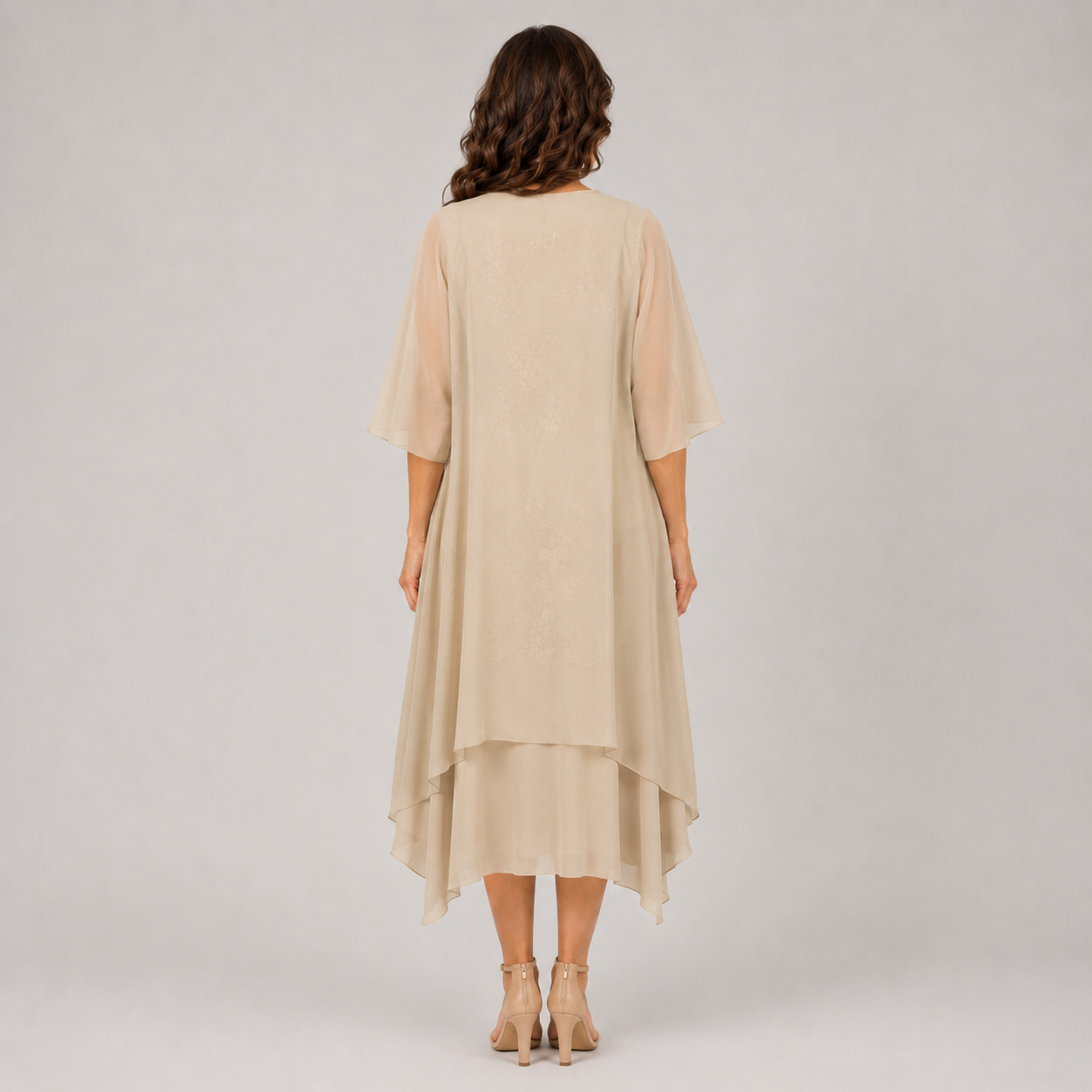 Isabela | Vestido Elegante de Capas