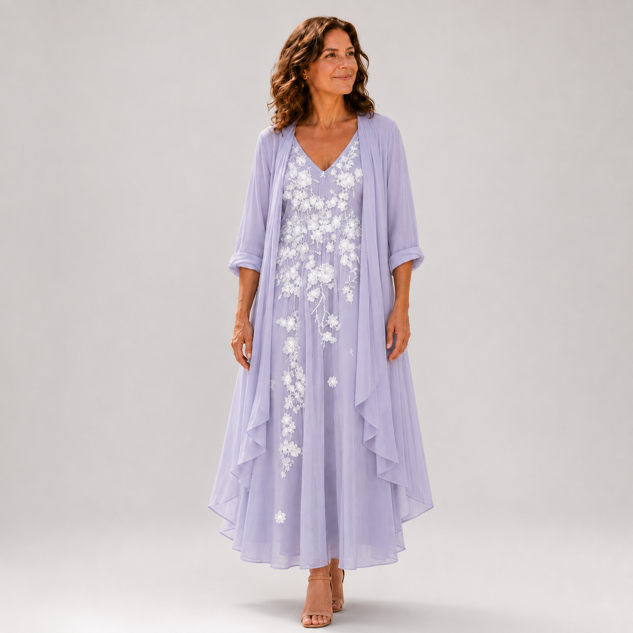 Elena | Vestido Elegante con Bordado Floral y Capa Ligera