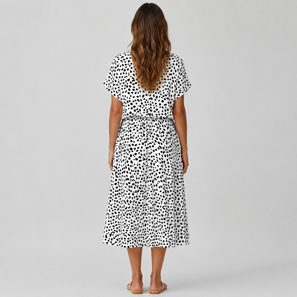 Valentina | Vestido Midi de Lunares