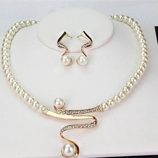 Set Collar y Pendientes con Perlas Naturales