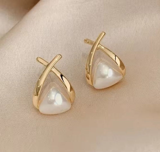 Pendientes Vintage Gota Perla Cruz y Triángulo
