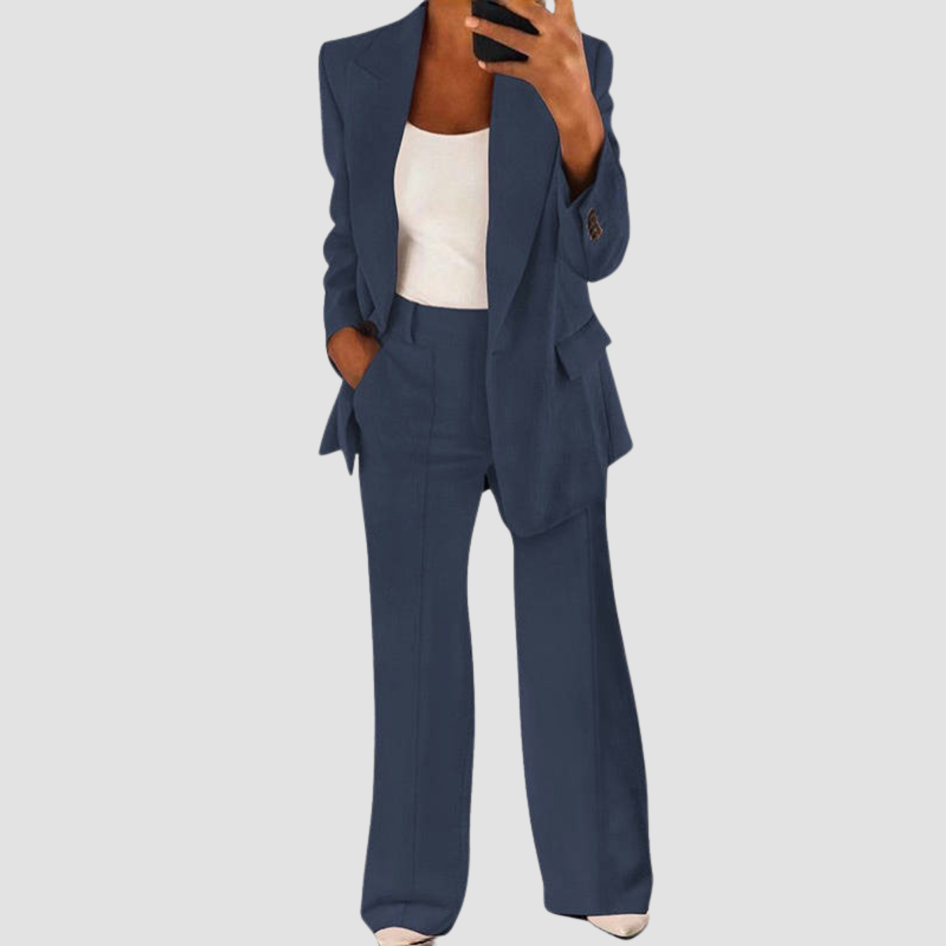 Mira | Chaqueta de traje y pantalón ajustado con bolsillos
