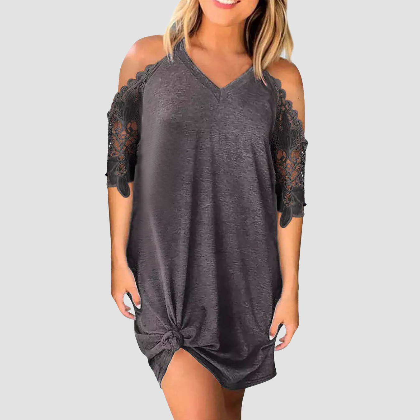 Amora | Vestido de encaje con escote en V