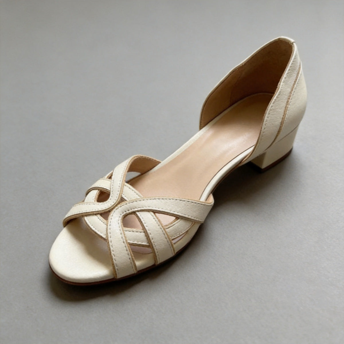 Ventura | Sandalias Planas Color Crema Punta Abierta para Verano