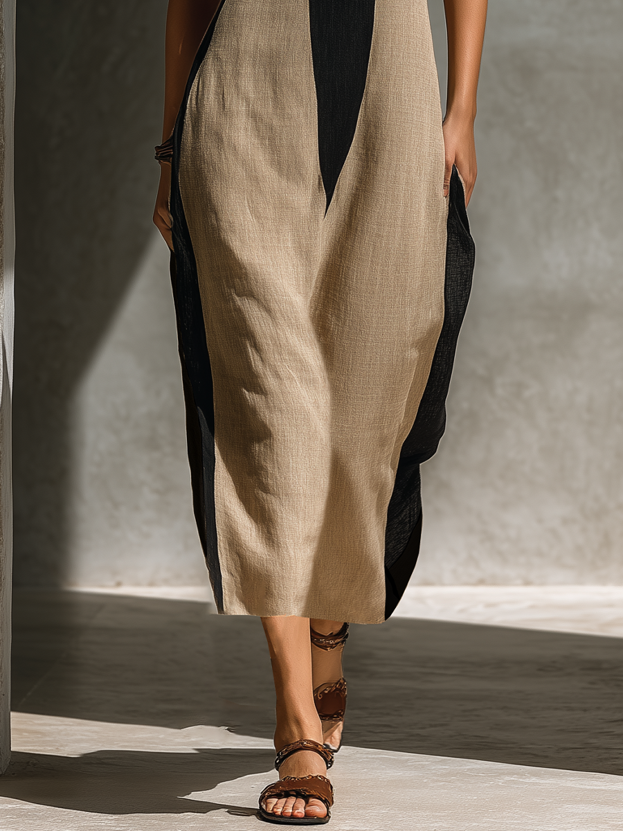 Negro And Beige Cotton Blend Halter Neck Chalecoido midi With Keyhole Cutout & Color Block Design