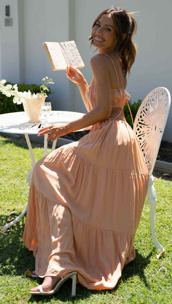 Siera | Vestido de cintura abierta